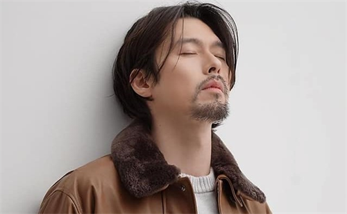  Hyun Bin khoe diện mạo mới sau ồn ào 'ly hôn, cờ bạc'